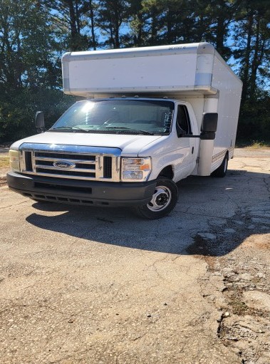 Camión con caja de 201214 ft usado a la venta