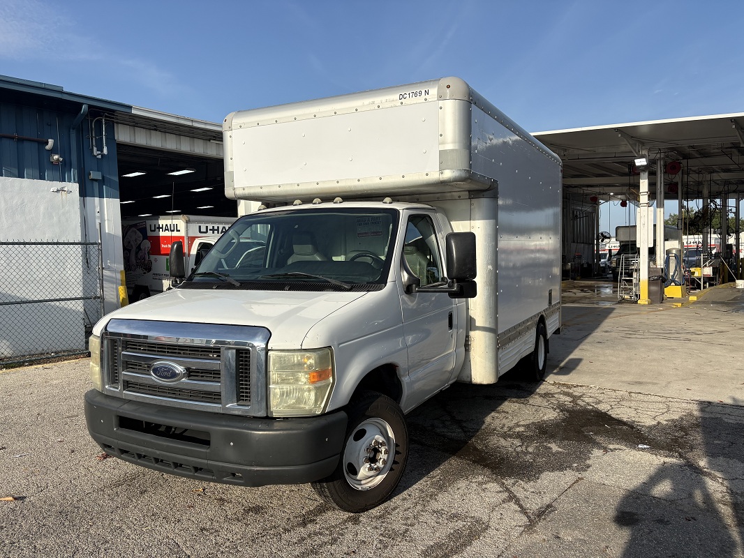 Used 2010 14 ' Box Truck for sale
