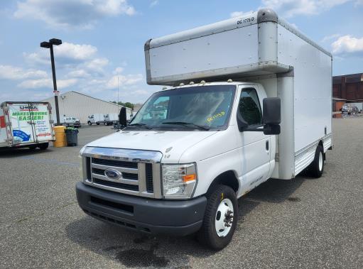Used 2009 14 ' Box Truck for sale