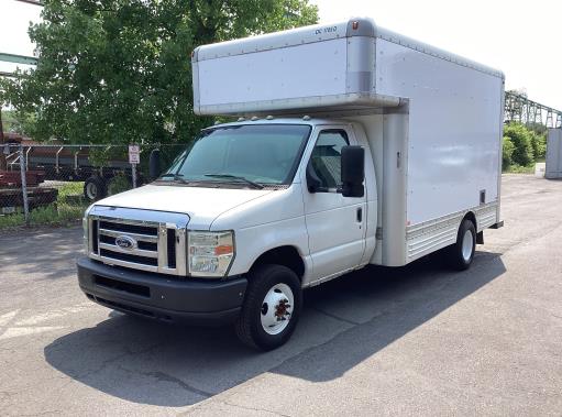 Used 2009 14 ' Box Truck for sale
