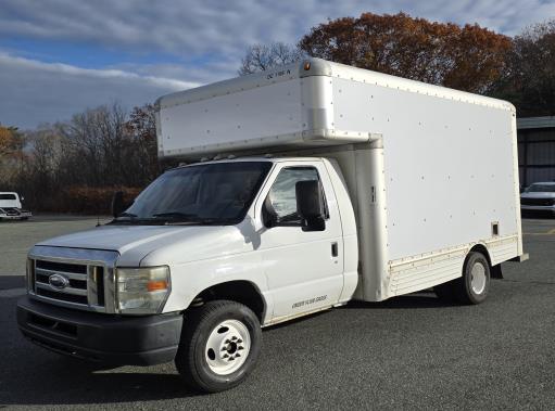 Used 2010 14 ' Box Truck for sale