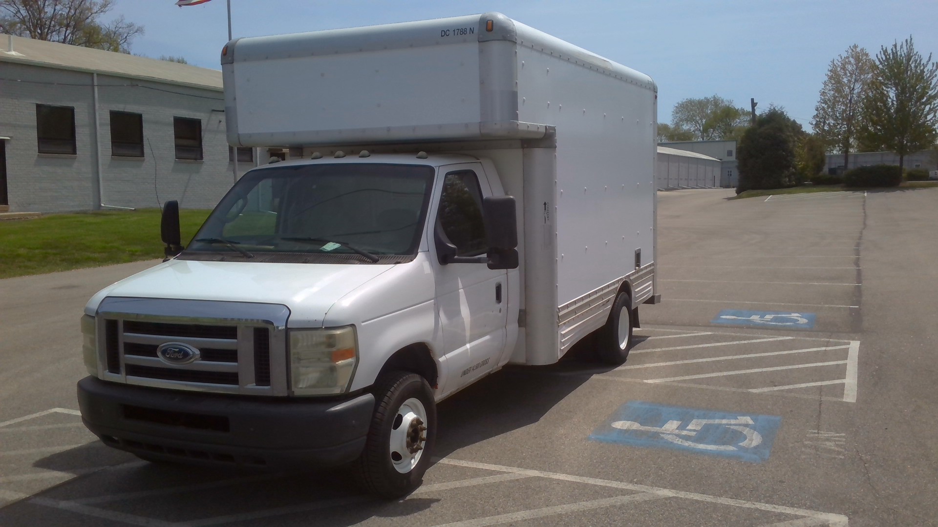 Used 2010 14 ' Box Truck for sale