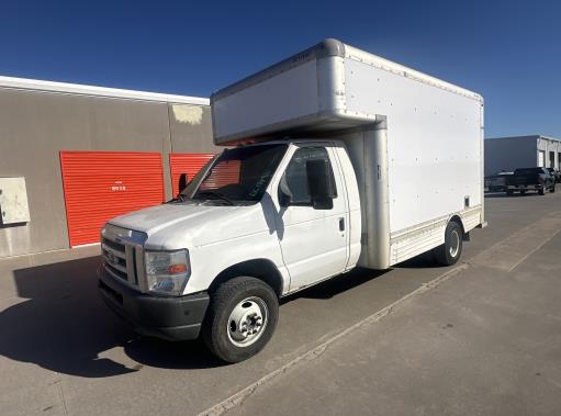 Used 2009 14 ' Box Truck for sale