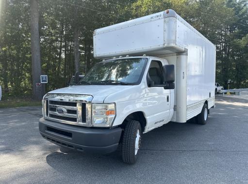 Used 2009 14 ' Box Truck for sale