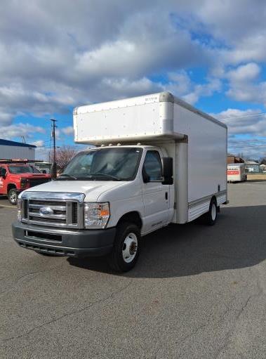 Used 2010 14 ' Box Truck for sale