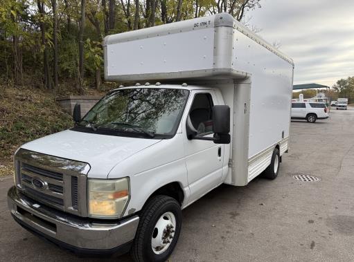 Used 2008 14 ' Box Truck for sale