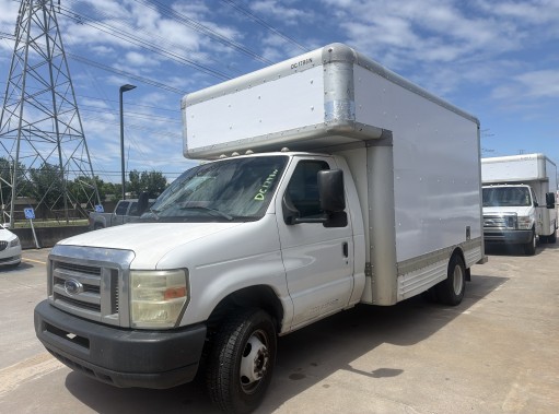 Used 2010 14 ' Box Truck for sale