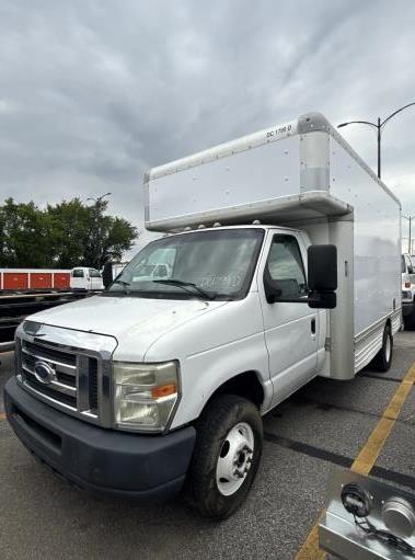 Used 2009 14 ' Box Truck for sale