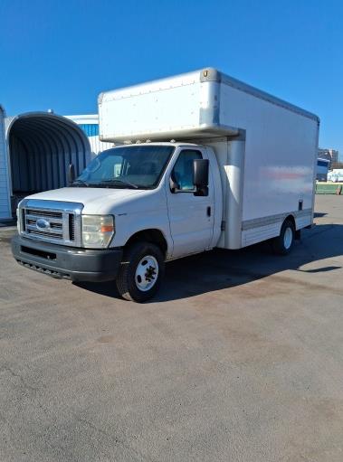 Used 2009 14 ' Box Truck for sale