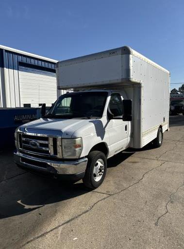 Used 2008 14 ' Box Truck for sale