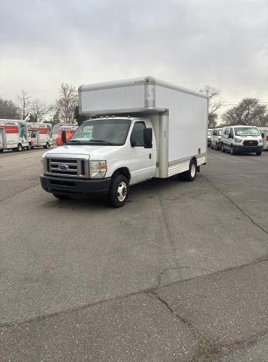 Used 2010 14 ' Box Truck for sale