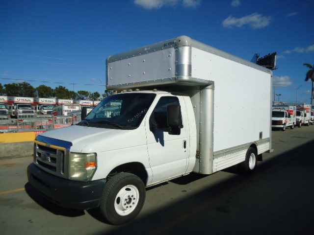Used 2010 14 ' Box Truck for sale
