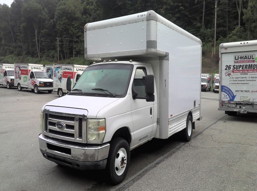 Used 2010 14 ' Box Truck for sale