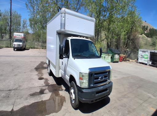 Used 2009 14 ' Box Truck for sale