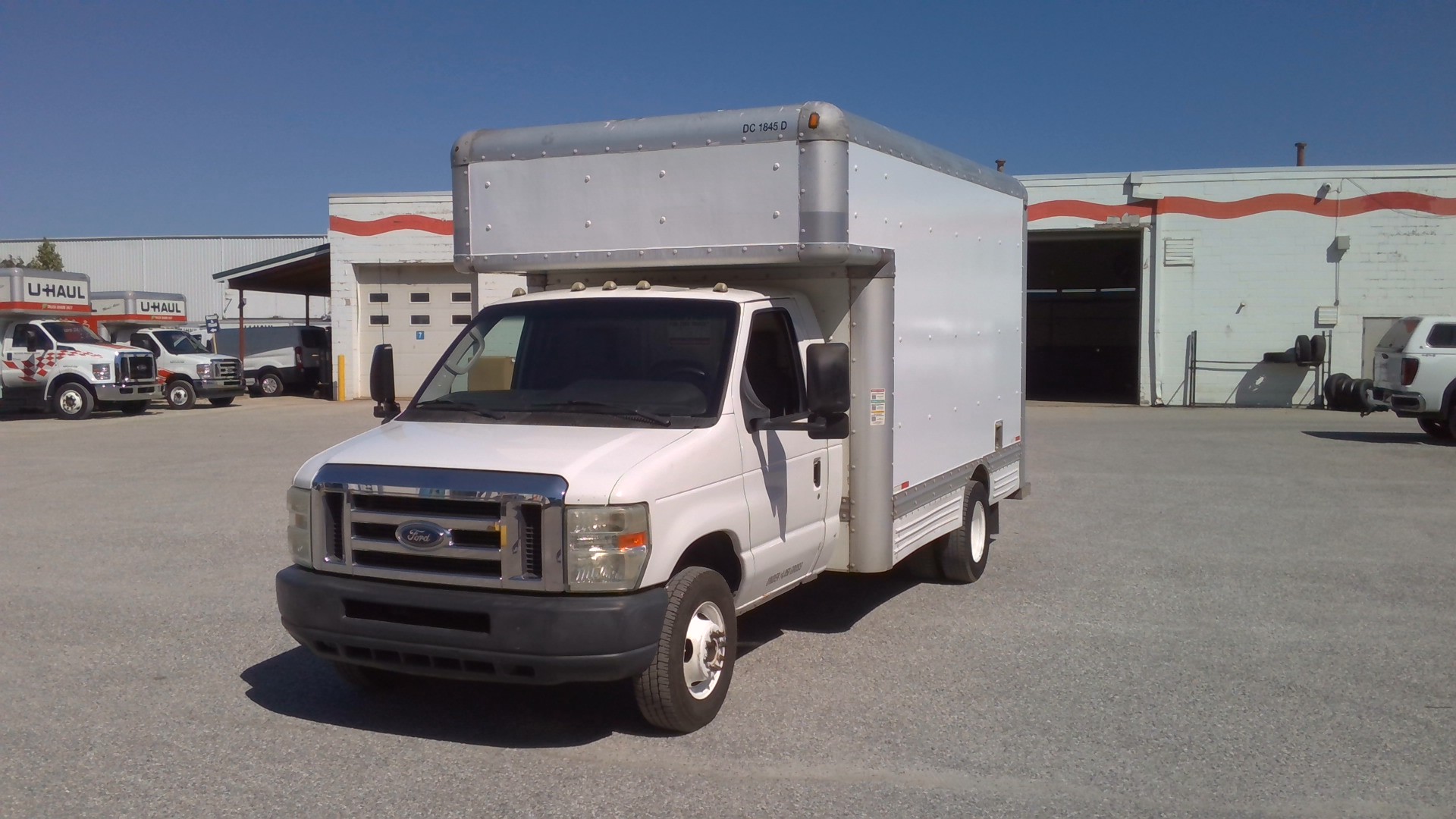 Used 2009 14 ' Box Truck for sale