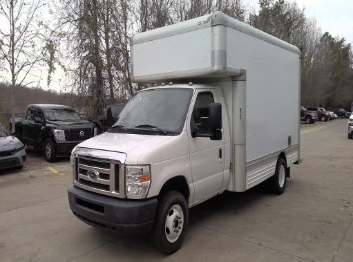 Used 2010 14 ' Box Truck for sale