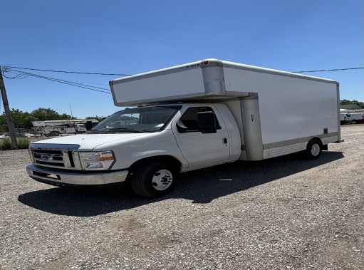 Used 2010 14 ' Box Truck for sale