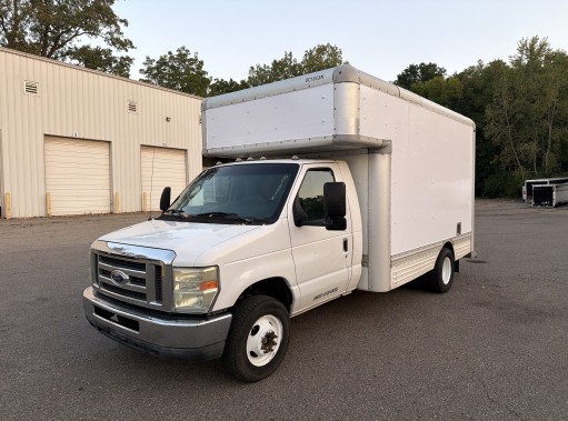 Used 2010 14 ' Box Truck for sale