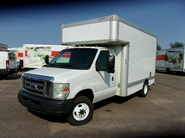 Used 2009 14 ' Box Truck for sale