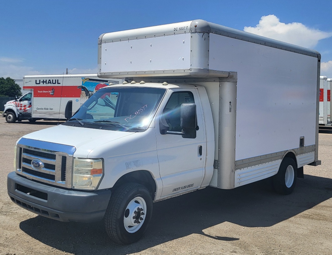 Used 2008 14 ' Box Truck for sale