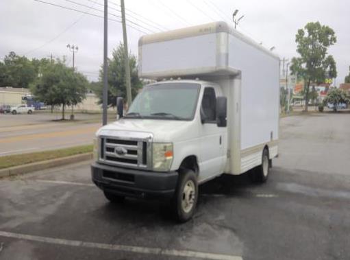 Used 2009 14 ' Box Truck for sale