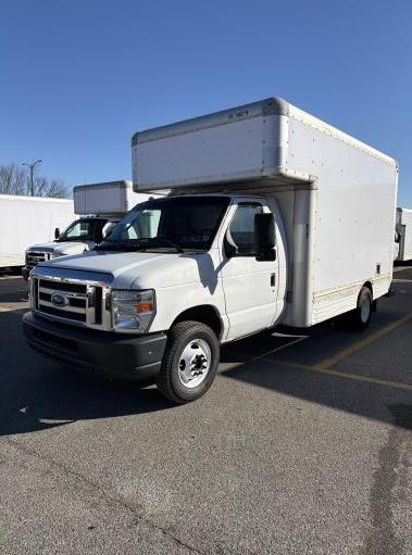 Used 2010 14 ' Box Truck for sale