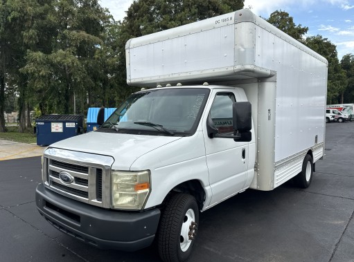 Used 2010 14 ' Box Truck for sale