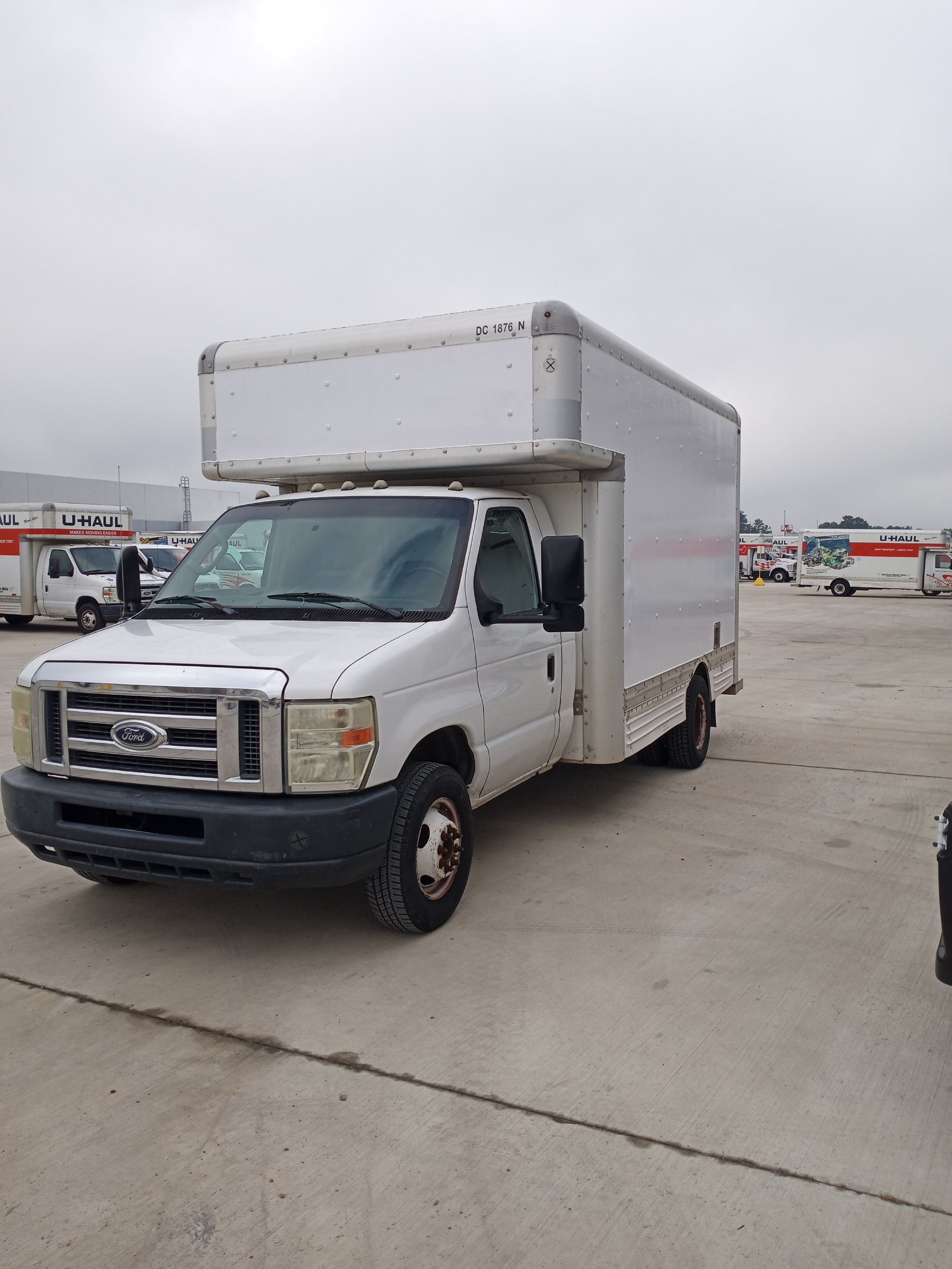Used 2010 14 ' Box Truck for sale