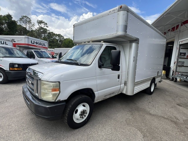 Used 2009 14 ' Box Truck for sale