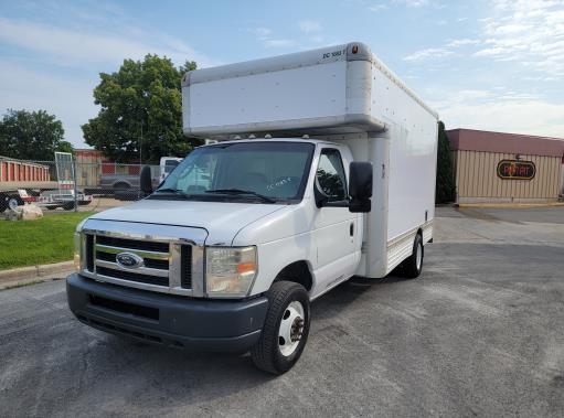 Used 2008 14 ' Box Truck for sale