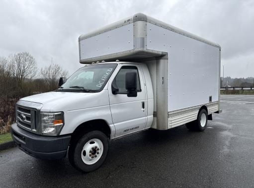 Used 2009 14 ' Box Truck for sale