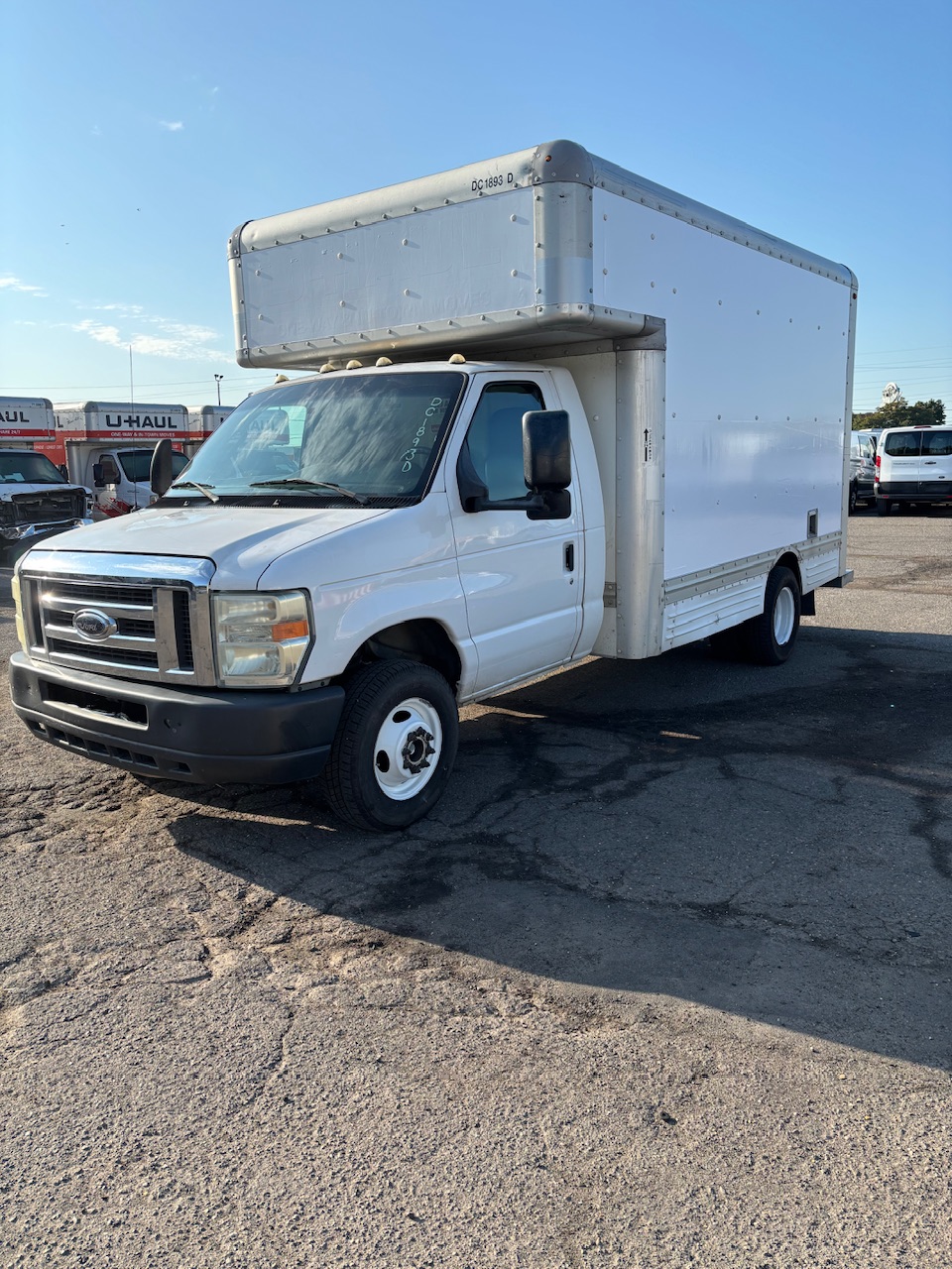 Used 2009 14 ' Box Truck for sale