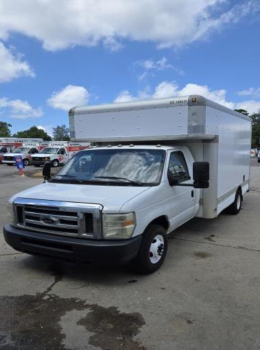 Used 2009 14 ' Box Truck for sale