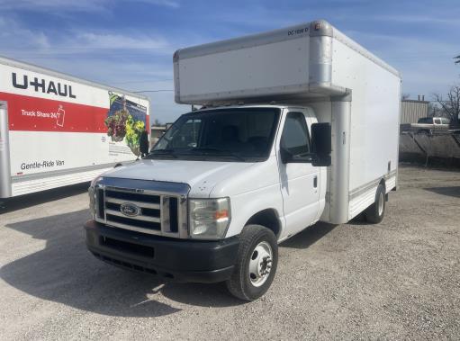Used 2009 14 ' Box Truck for sale