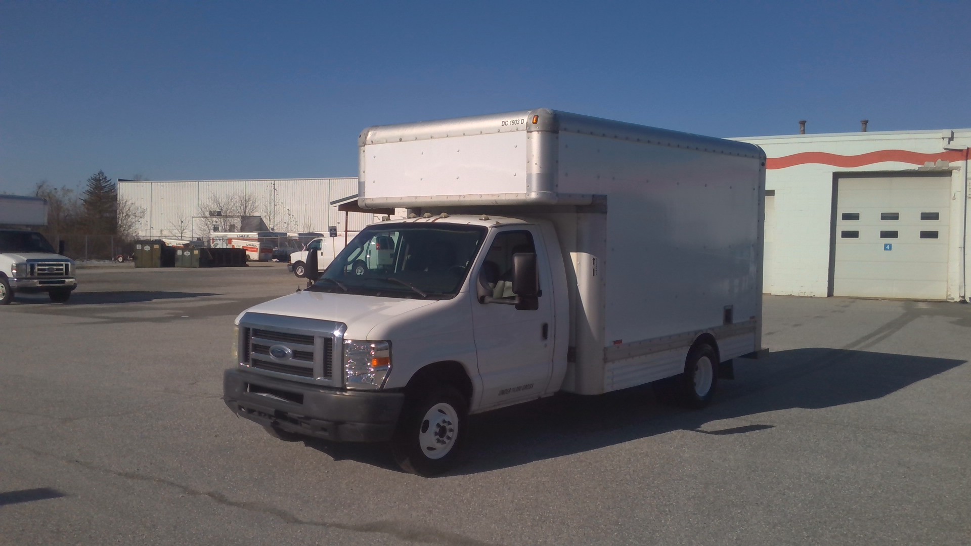 Used 2009 14 ' Box Truck for sale