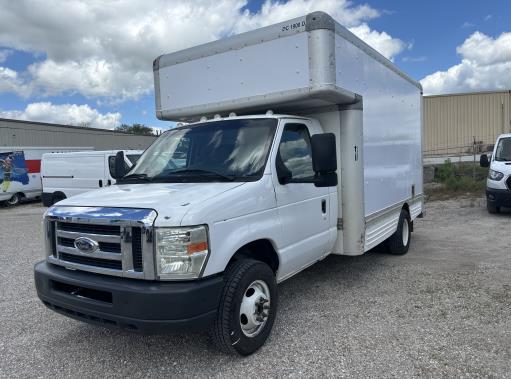 Used 2009 14 ' Box Truck for sale