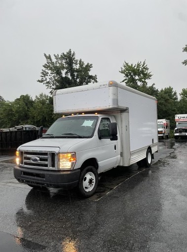 Used 2012 14 ' Box Truck for sale