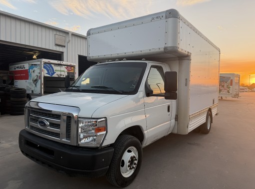 Used 2010 14 ' Box Truck for sale
