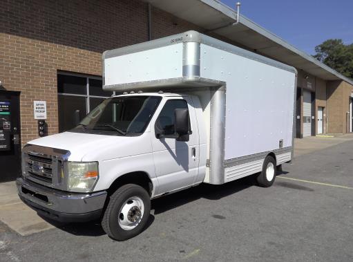 Used 2009 14 ' Box Truck for sale