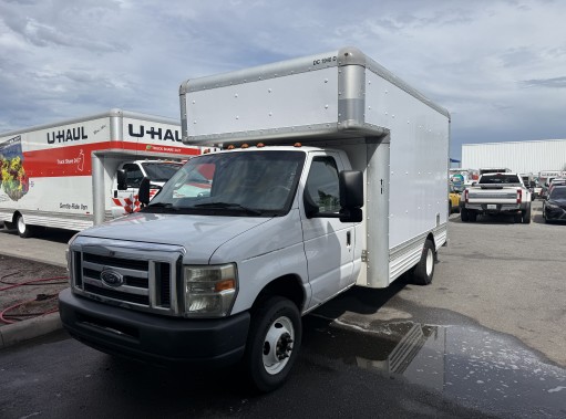 Used 2009 14 ' Box Truck for sale