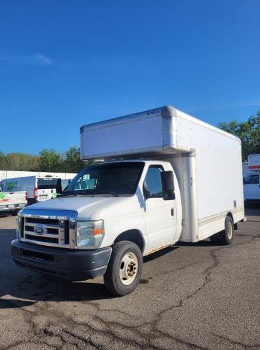Used 2009 14 ' Box Truck for sale