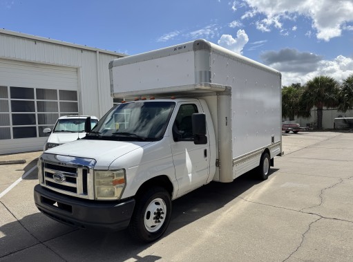 Used 2010 14 ' Box Truck for sale