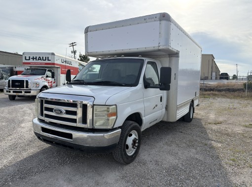 Used 2010 14 ' Box Truck for sale