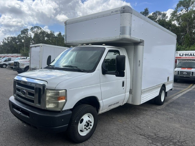 Used 2009 14 ' Box Truck for sale