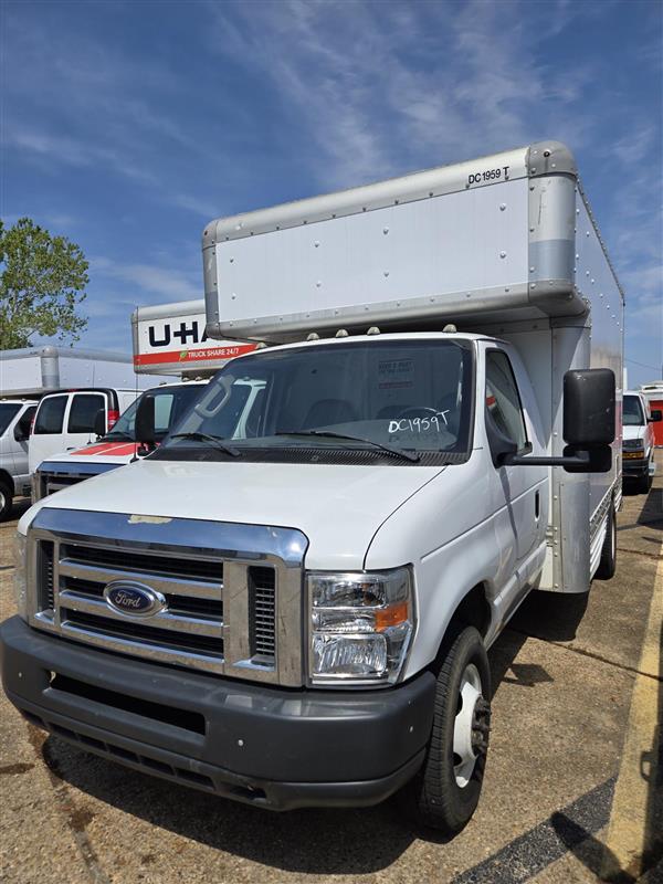 Used 2008 14 ' Box Truck for sale