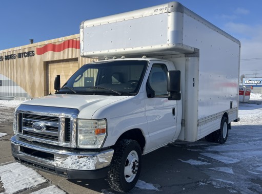 Used 2009 14 ' Box Truck for sale