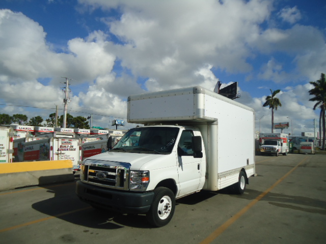 Used 2010 14 ' Box Truck for sale