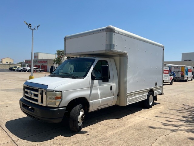 Used 2008 14 ' Box Truck for sale