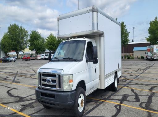 Used 2009 14 ' Box Truck for sale