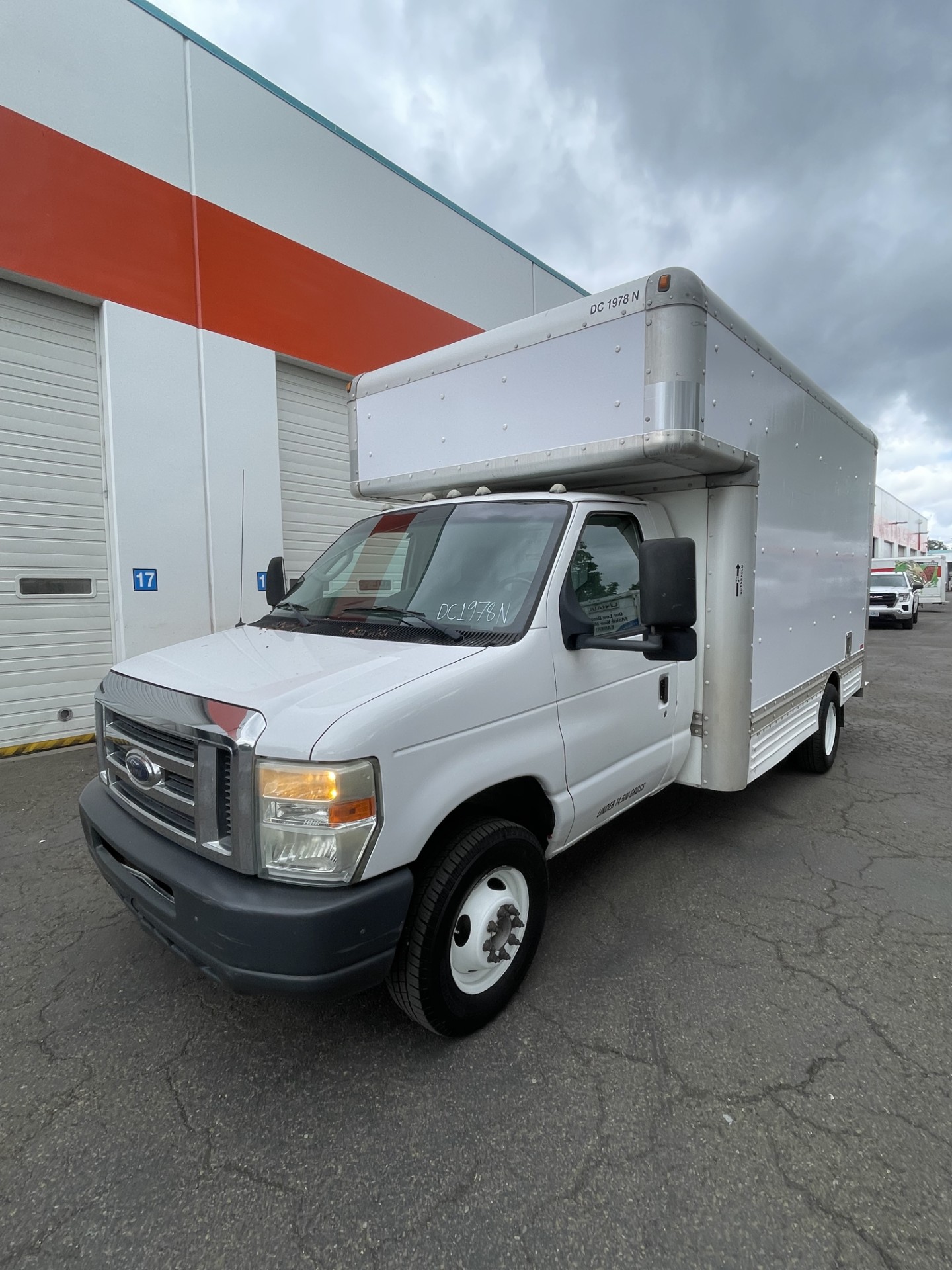 Used 2010 14 ' Box Truck for sale